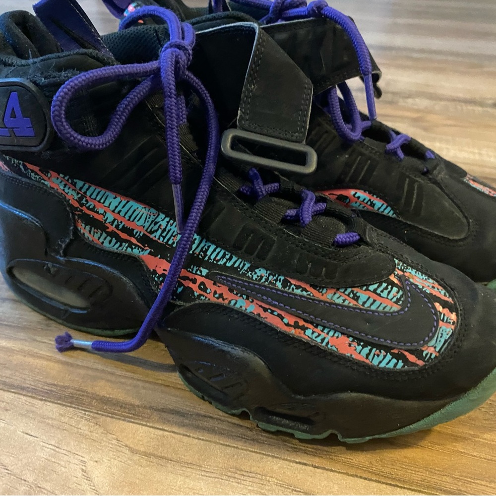 Color Griffey